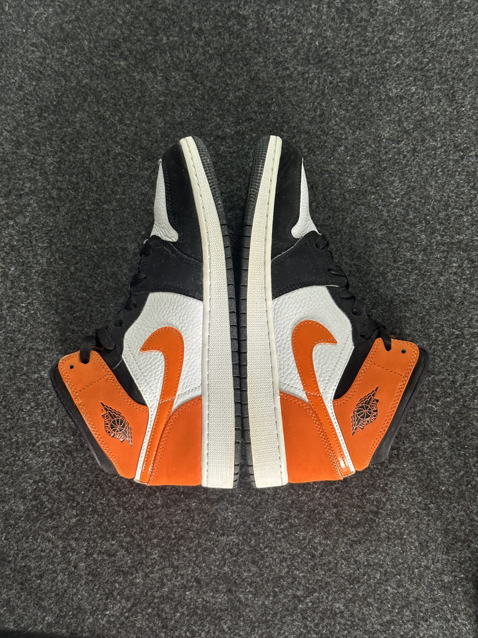 Air Jordan 1 Mid Shattered Backboard 554725-058 taglia EU 40 vista esterna