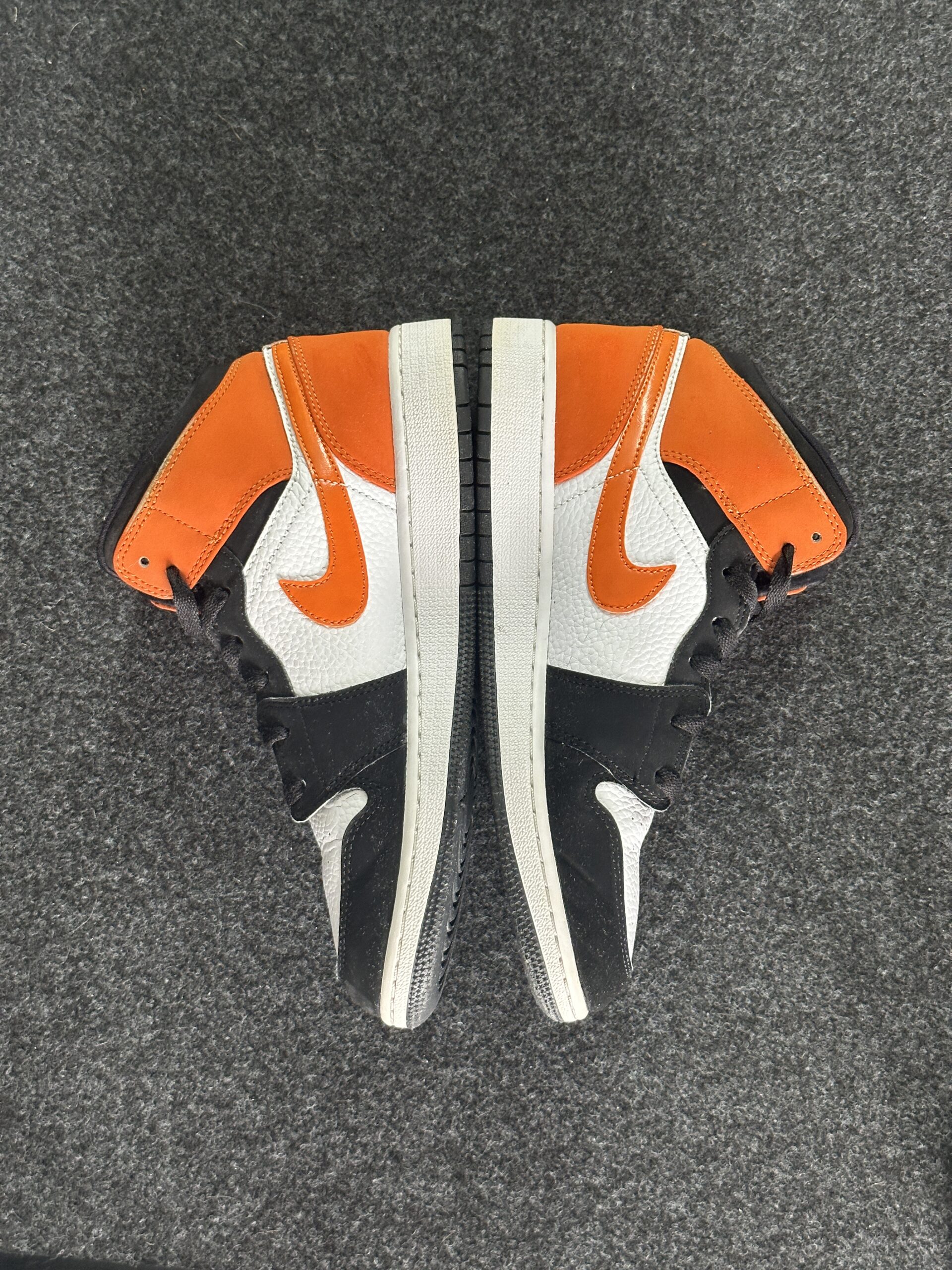 Air Jordan 1 Mid Shattered Backboard 554725-058 taglia EU 40 vista interna