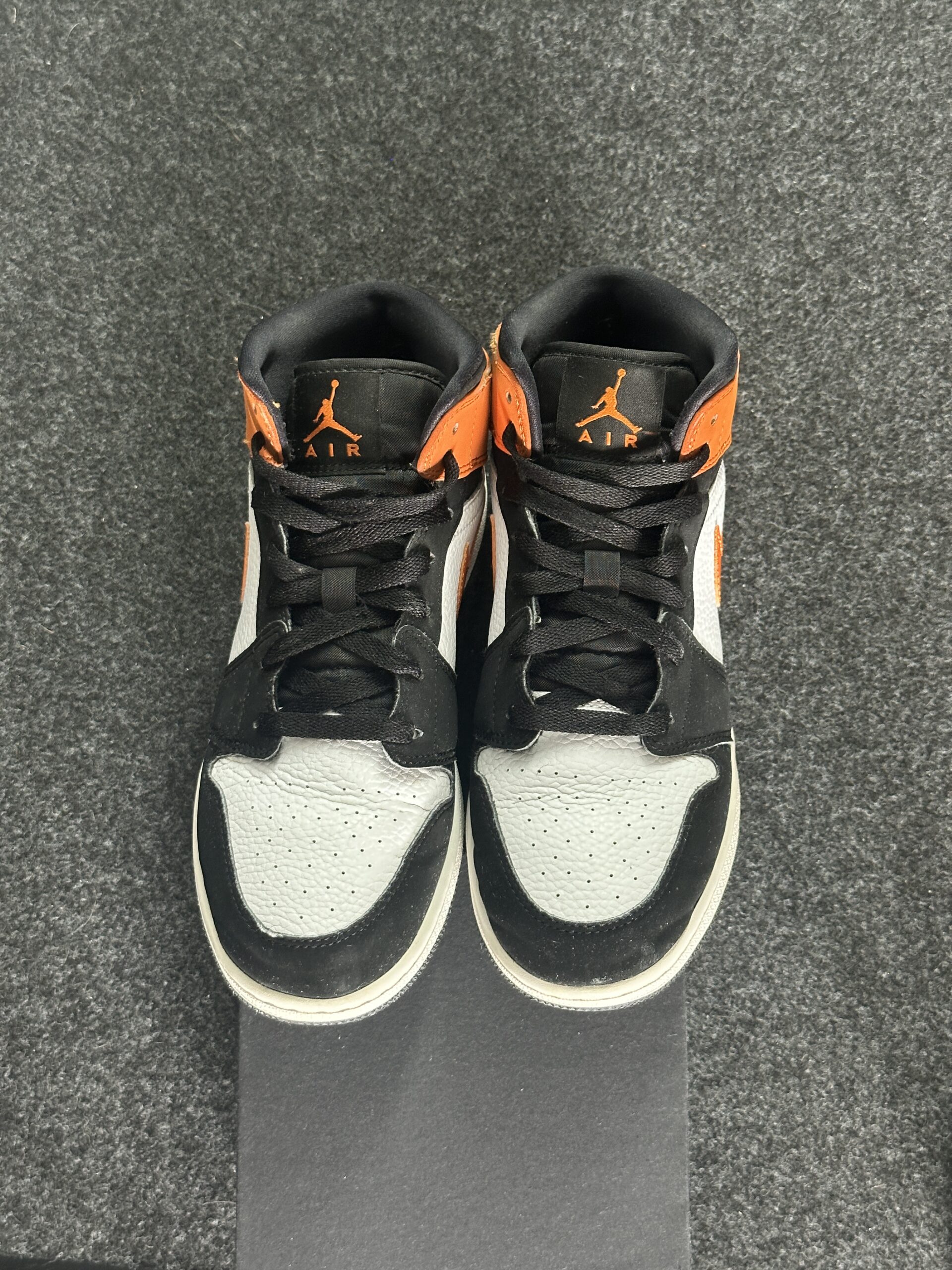 Air Jordan 1 Mid Shattered Backboard 554725-058 taglia EU 40 vista punta