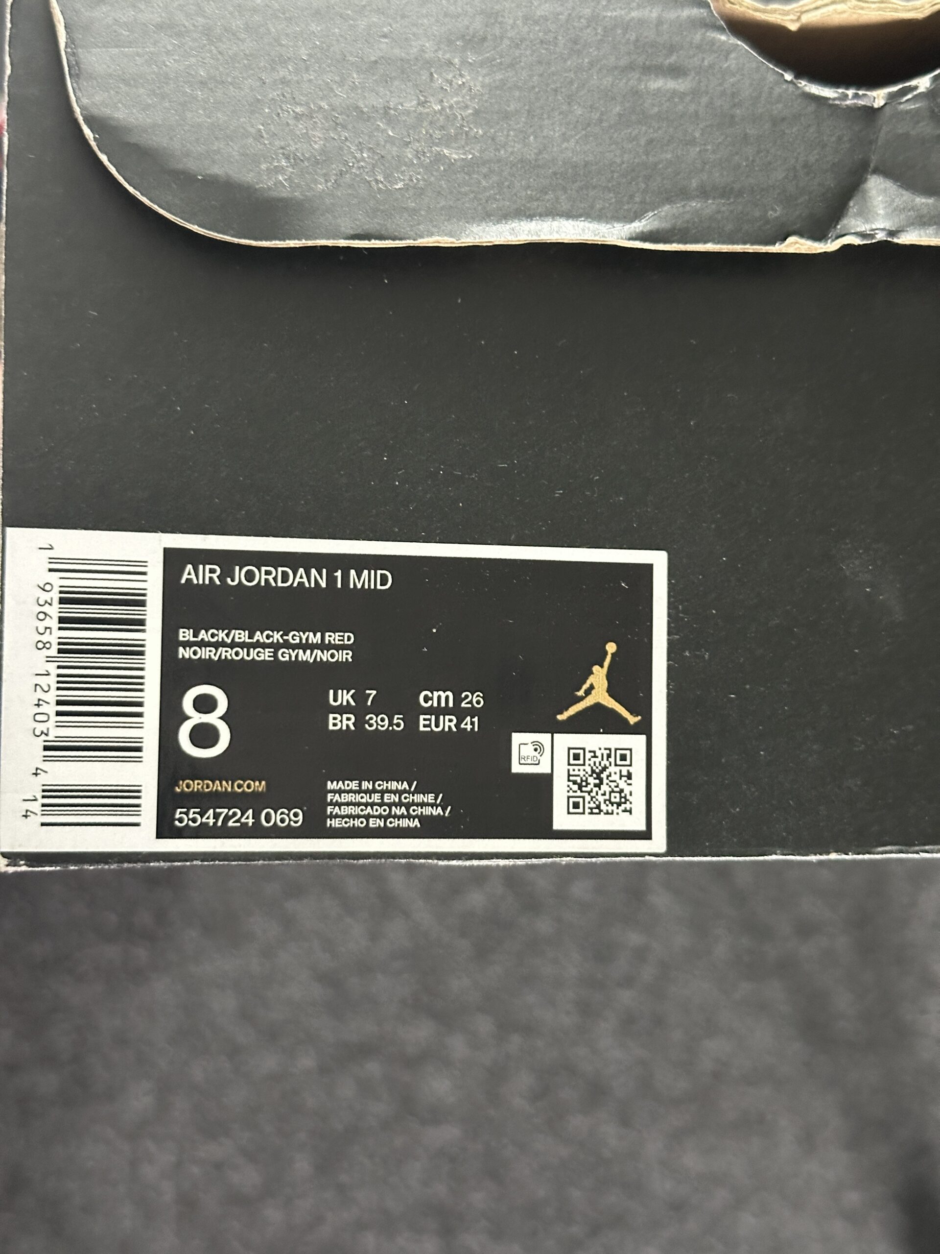 Air Jordan 1 Mid Chicago Black Toe 554724-069 taglia EU 41 vista box