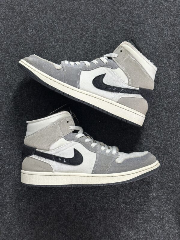 Air Jordan 1 Mid SE Craft Cement Grey DZ4136-002 taglia EU 42.5 vista principale