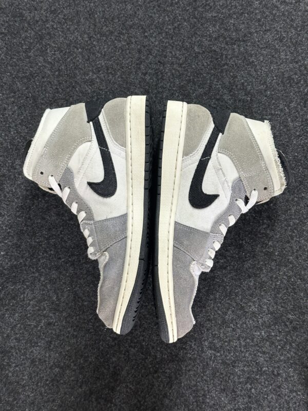 Air Jordan 1 Mid SE Craft Cement Grey DZ4136-002 taglia EU 42.5 vista interna