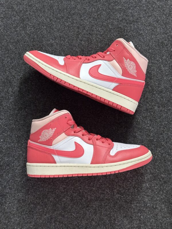 Air Jordan 1 Mid Strawberries and Cream BQ6472-186 taglia EU 40 vista principale