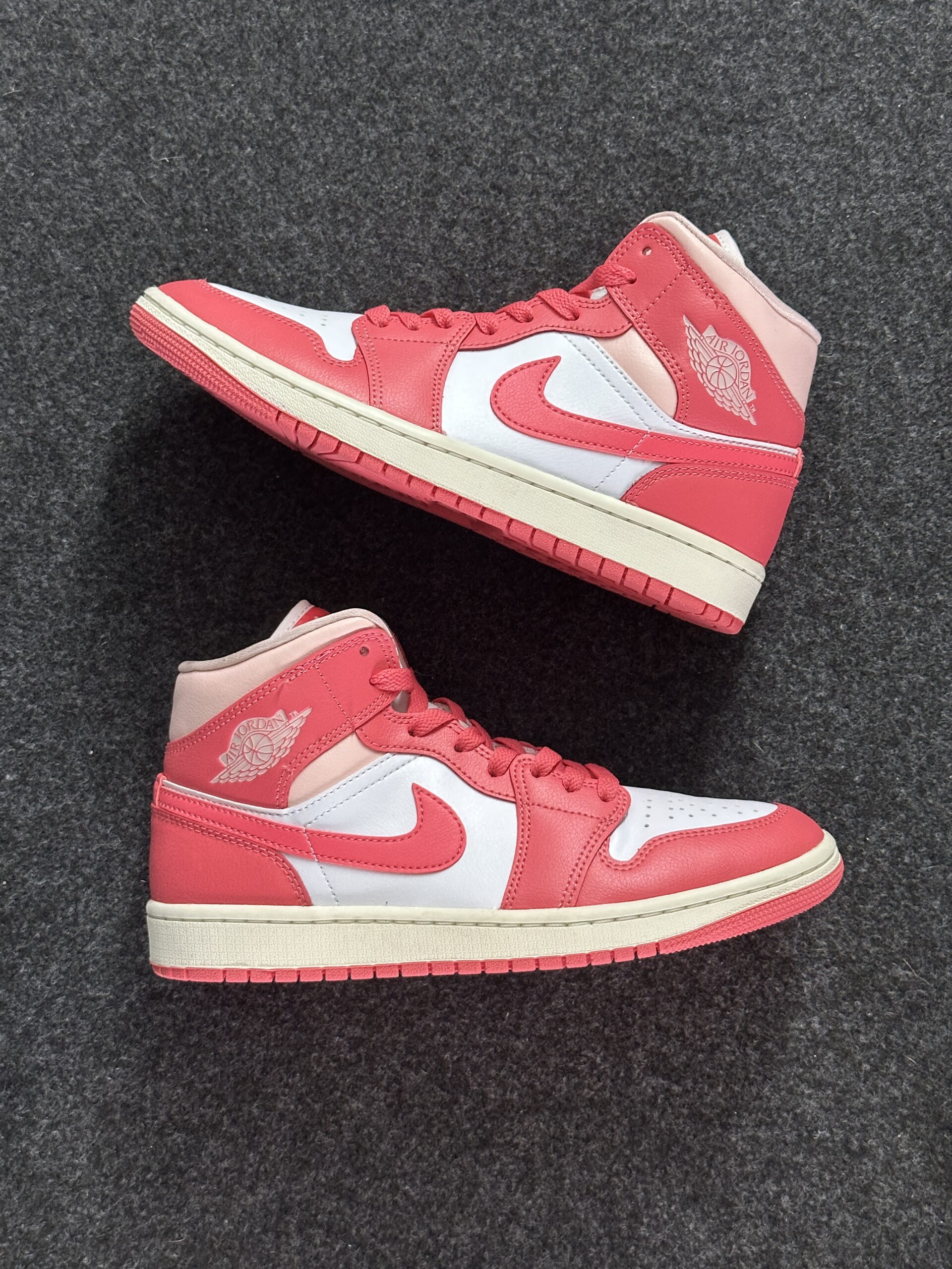 Air Jordan 1 Mid Strawberries and Cream BQ6472-186 taglia EU 40 vista principale