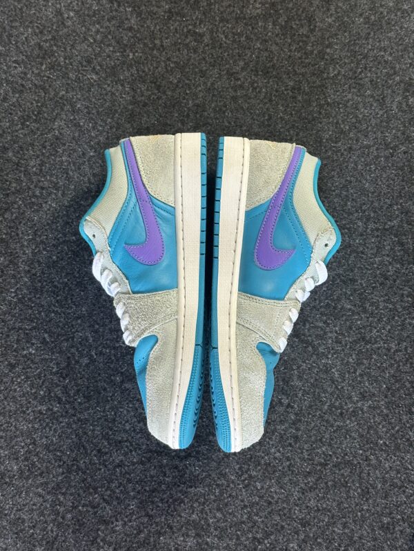 Air Jordan 1 Low SE Pistachio Aquatone DX4334-300 taglia EU 40.5 vista interna
