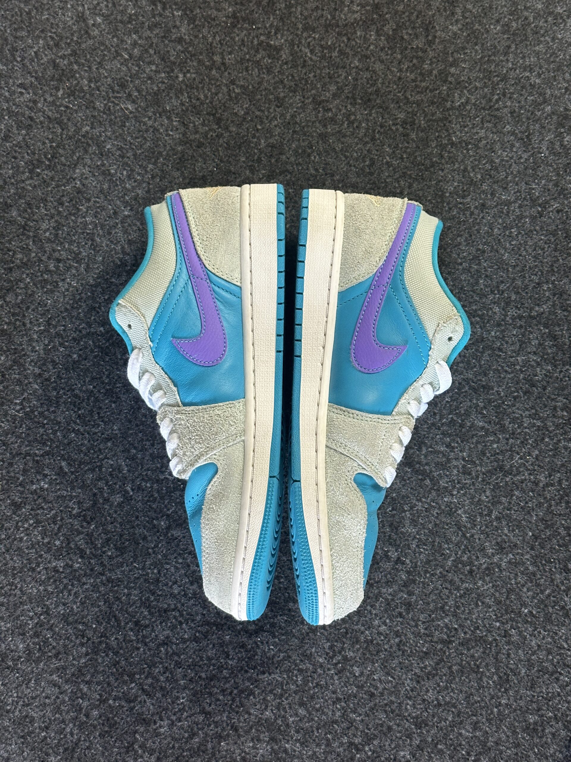 Air Jordan 1 Low SE Pistachio Aquatone DX4334-300 taglia EU 40.5 vista interna