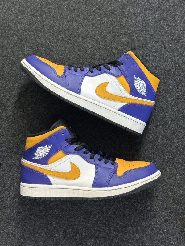 Air Jordan 1 Mid Lakers DQ8426-517 taglia EU 42 vista principale