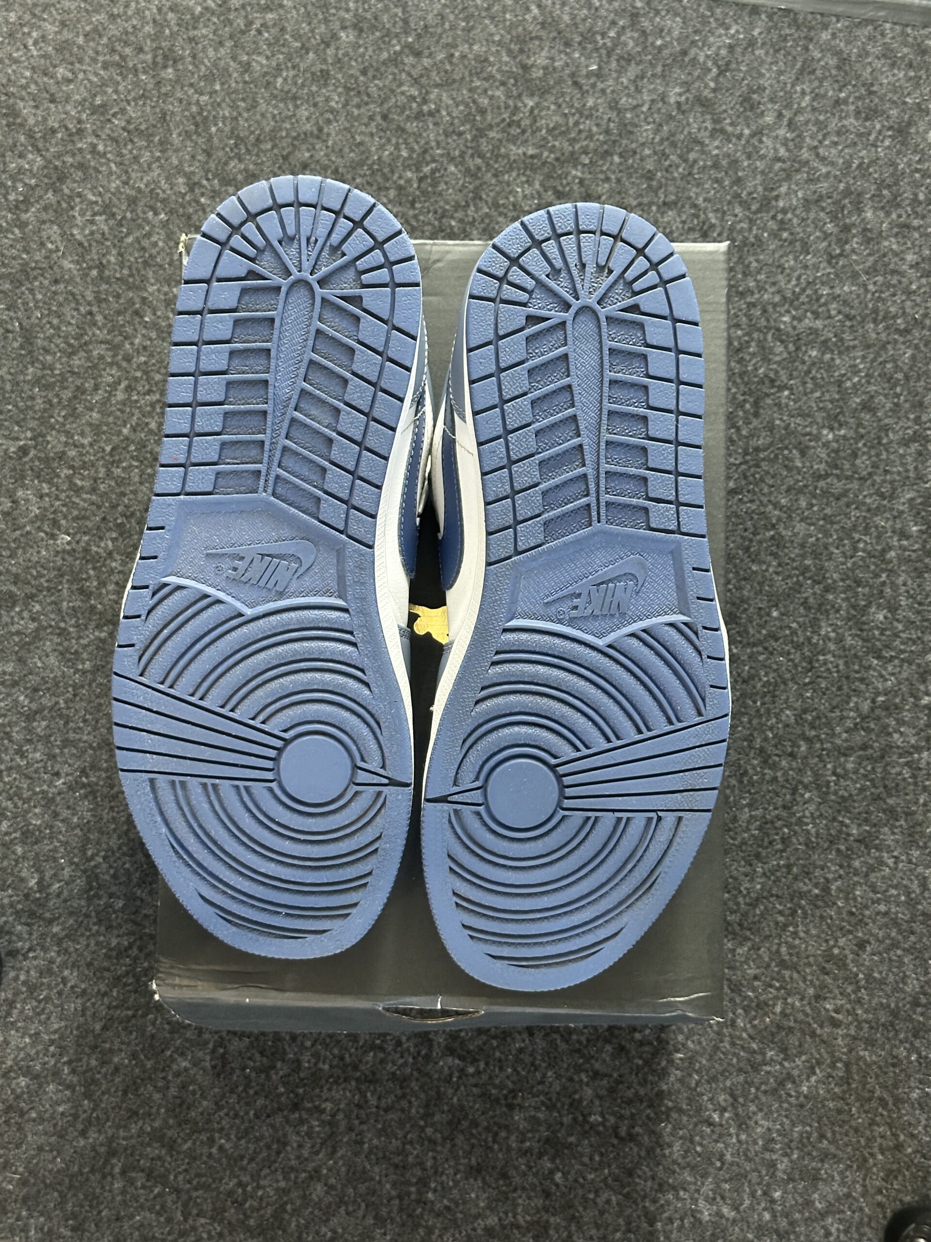 Air Jordan 1 Low Ashen Slate 553558-414 taglia EU 44 vista suole