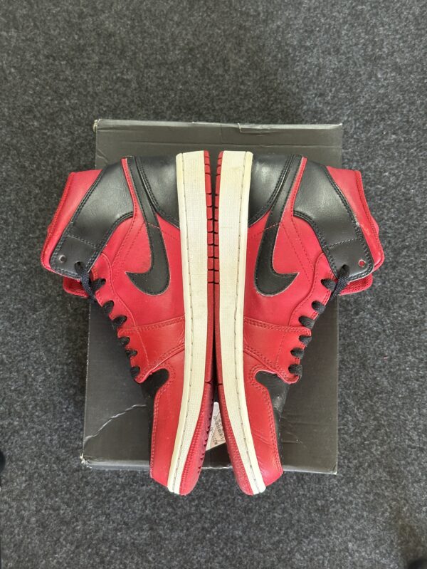 Air Jordan 1 Mid Reverse Bred 554724-660 taglia EU 42.5 vista interna
