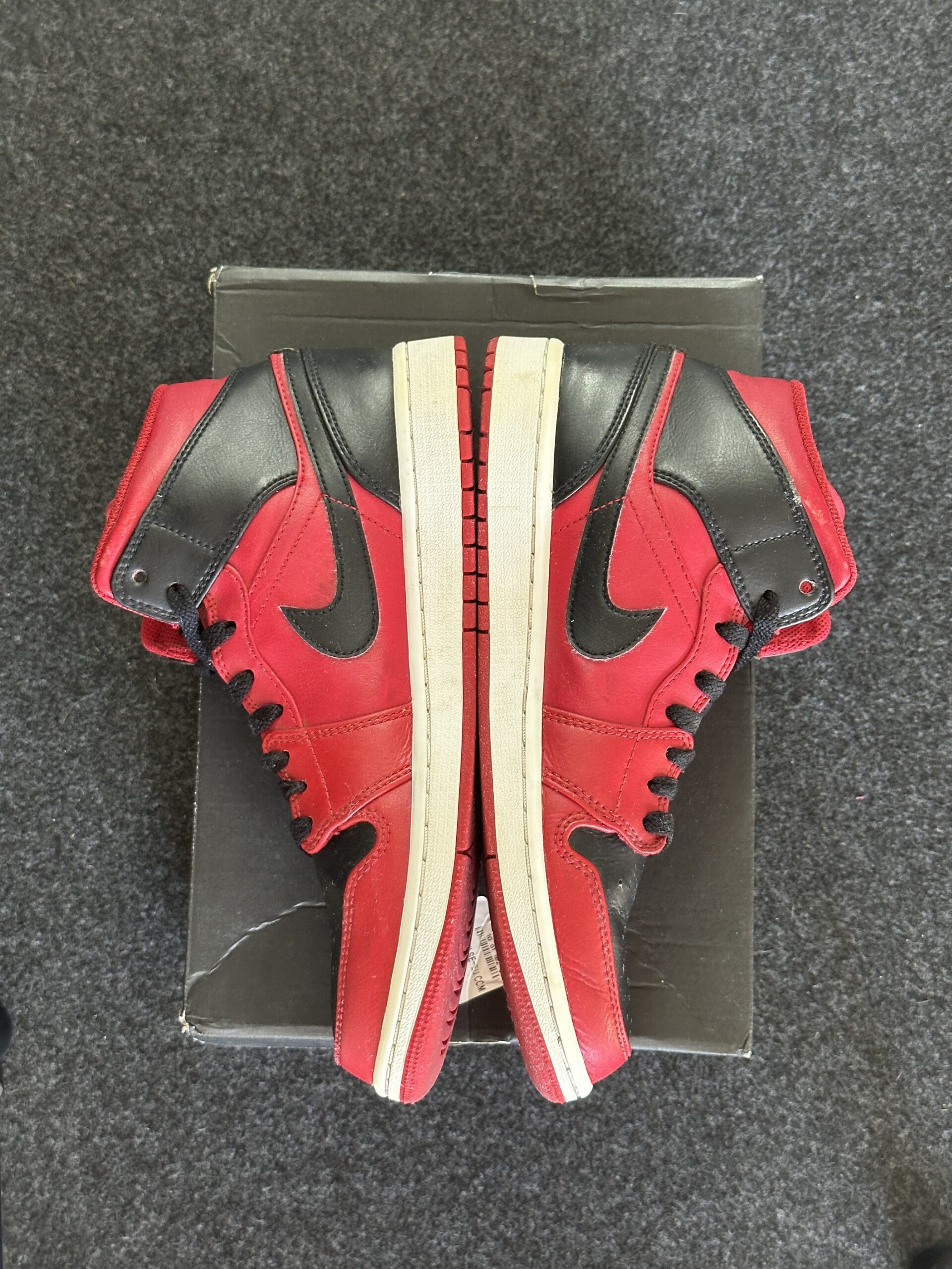 Air Jordan 1 Mid Reverse Bred 554724-660 taglia EU 42.5 vista interna