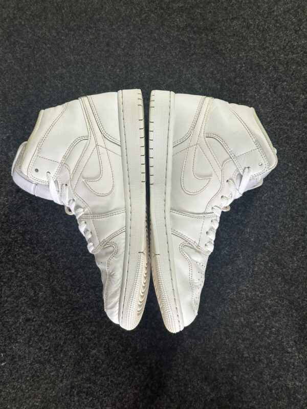 Air Jordan 1 Mid Triple White 554724-136 taglia EU 42.5 vista interna