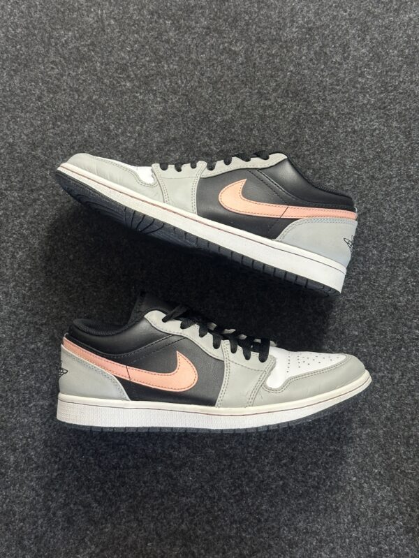 Air Jordan 1 Low Black Grey Pink 553558-062 taglia EU 41 vista principale