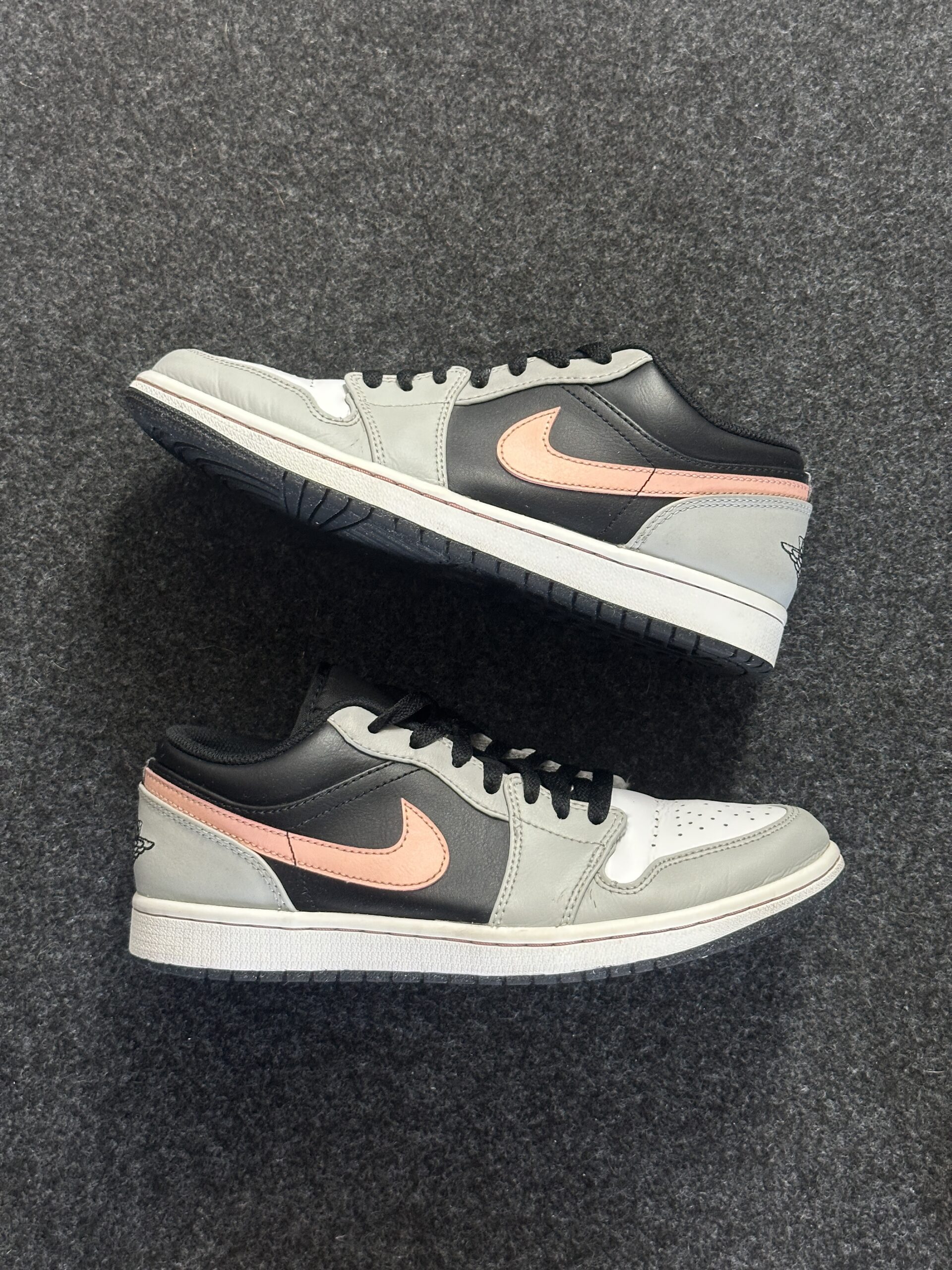 Air Jordan 1 Low Black Grey Pink 553558-062 taglia EU 41 vista principale