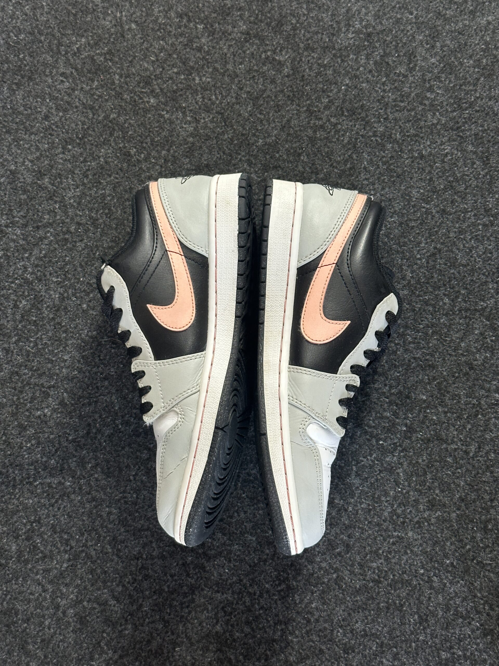Air Jordan 1 Low Black Grey Pink 553558-062 taglia EU 41 vista interna