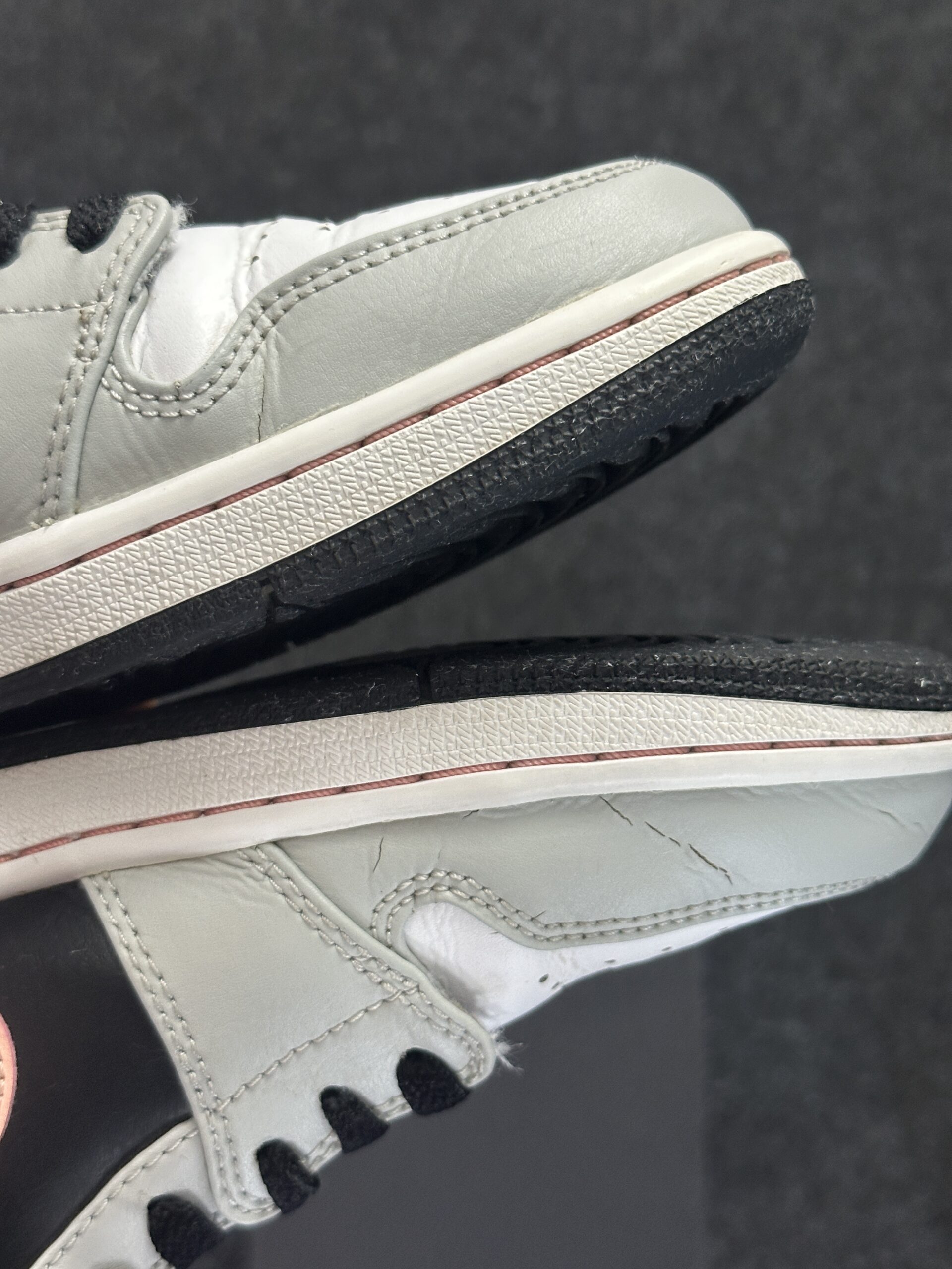 Air Jordan 1 Low Black Grey Pink 553558-062 taglia EU 41 vista dif
