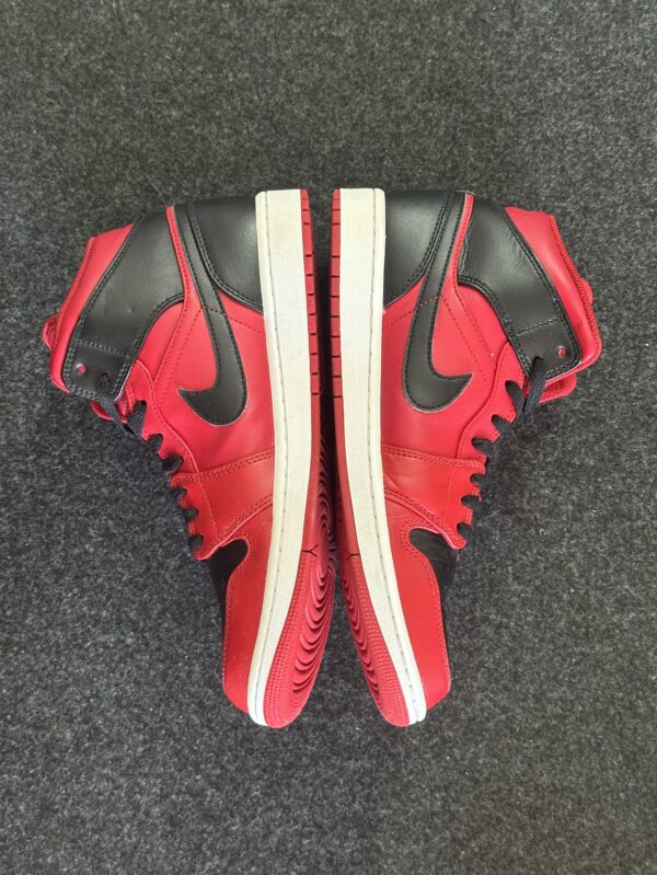 Air Jordan 1 Mid Reverse Bred 554724-660 taglia EU 44 vista interna