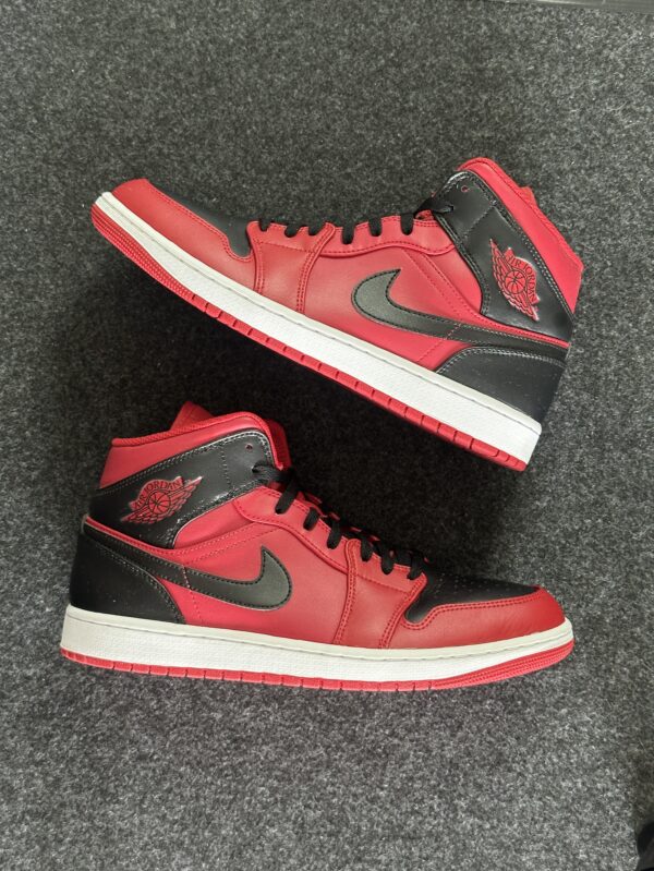 Air Jordan 1 Mid Reverse Bred 554724-660 taglia EU 44.5 vista principale