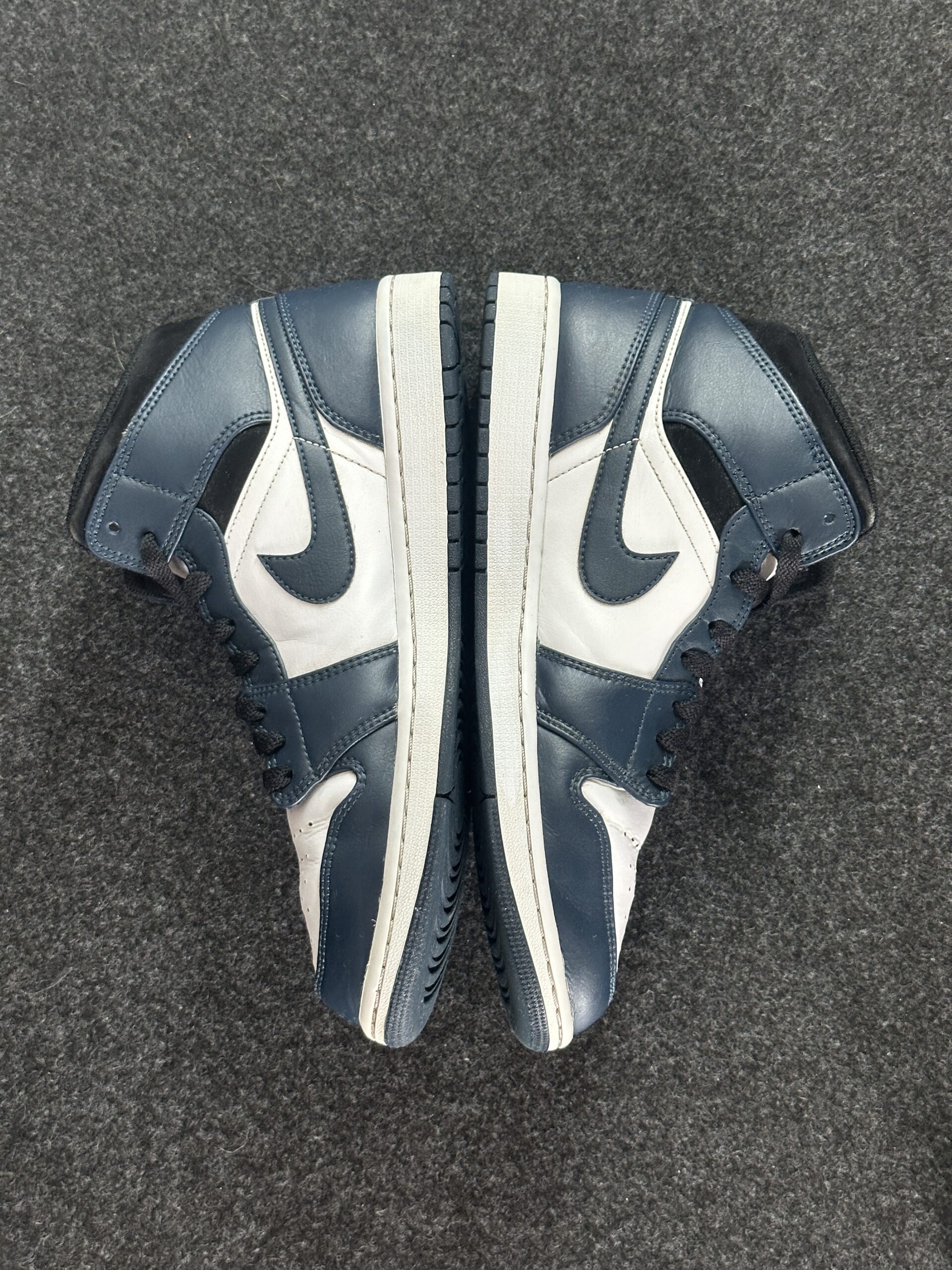 Air Jordan 1 Mid Armory Navy 554724-411 taglia EU 45 vista interna