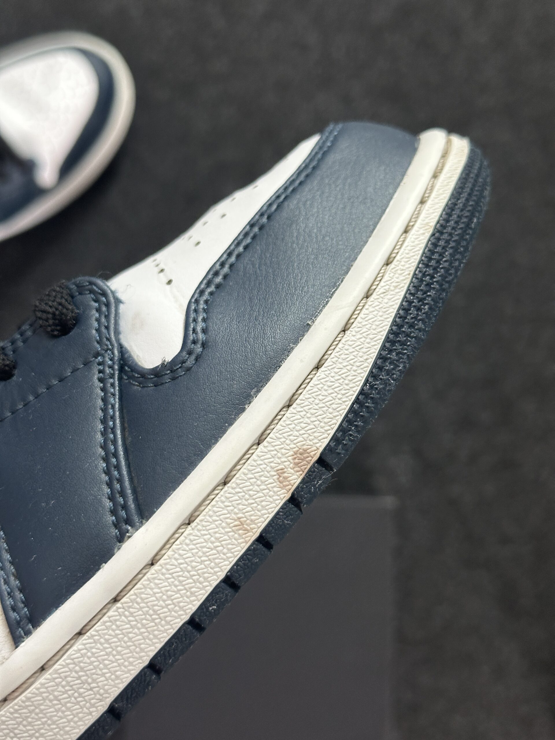 Air Jordan 1 Mid Armory Navy 554724-411 taglia EU 45 vista dif