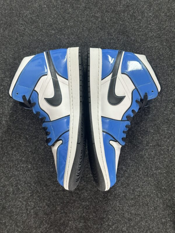 Air Jordan 1 Mid SE Signal Blue DD6834-402 taglia EU 45 vista interna