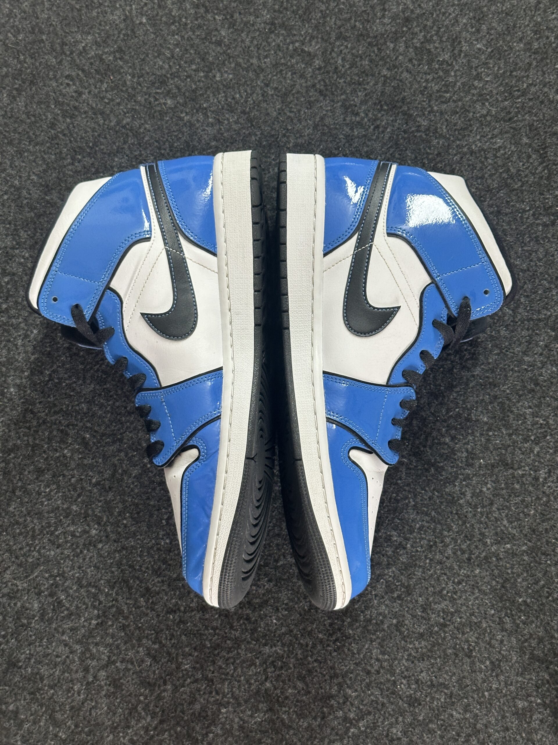 Air Jordan 1 Mid SE Signal Blue DD6834-402 taglia EU 45 vista interna