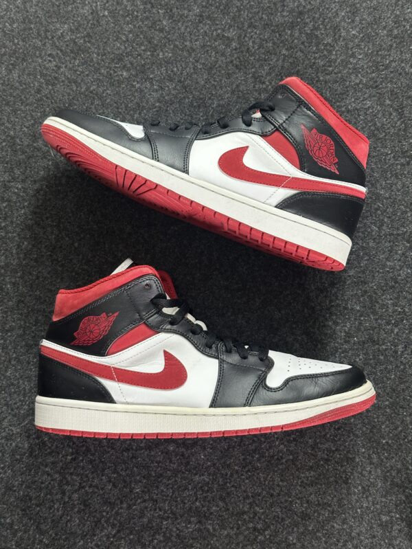 Air Jordan 1 Mid Metallic Red 554724-122 taglia EU 45 vista principale