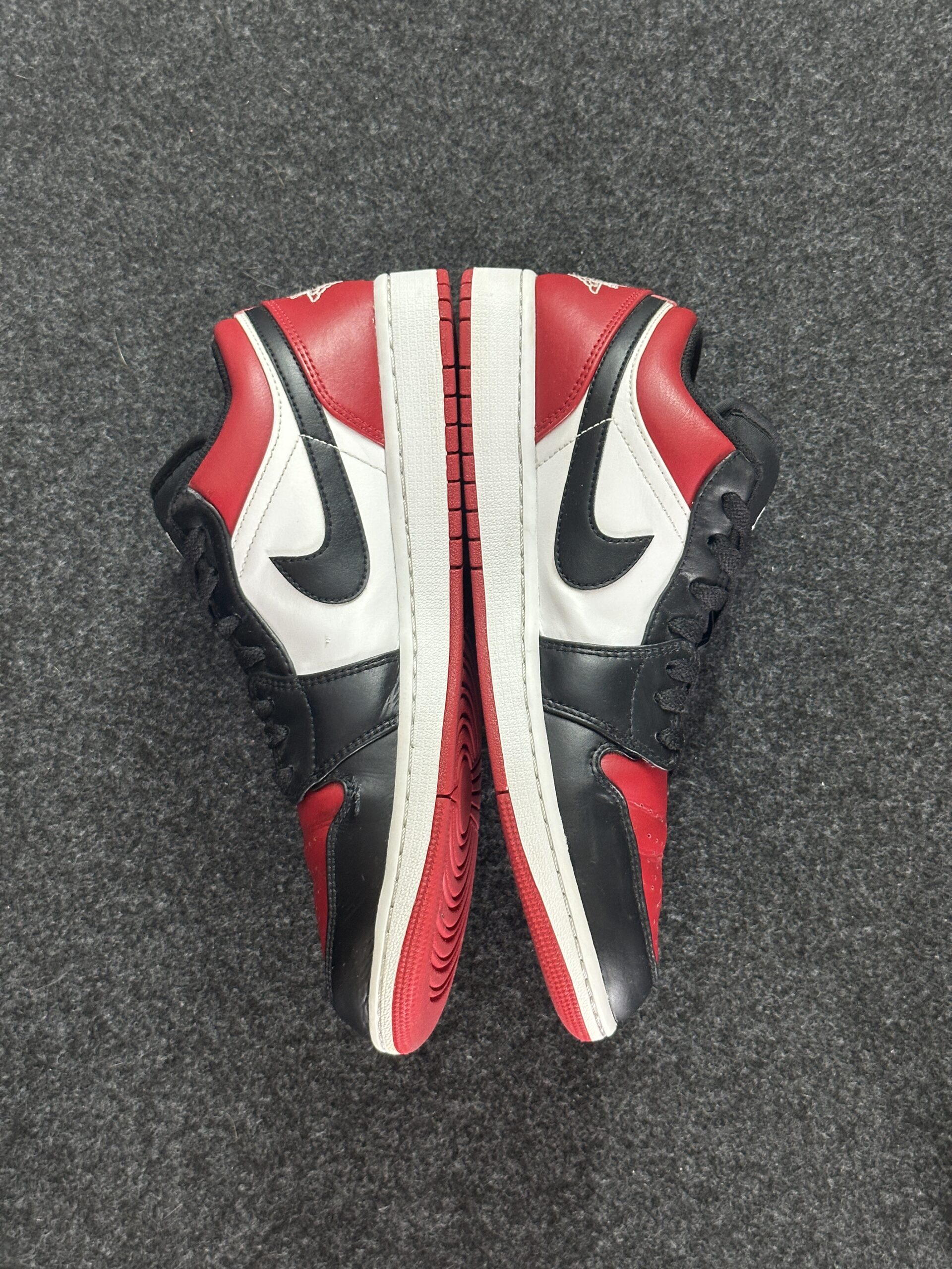 Air Jordan 1 Low Bred Toe 553558-612 taglia EU 45 vista interna