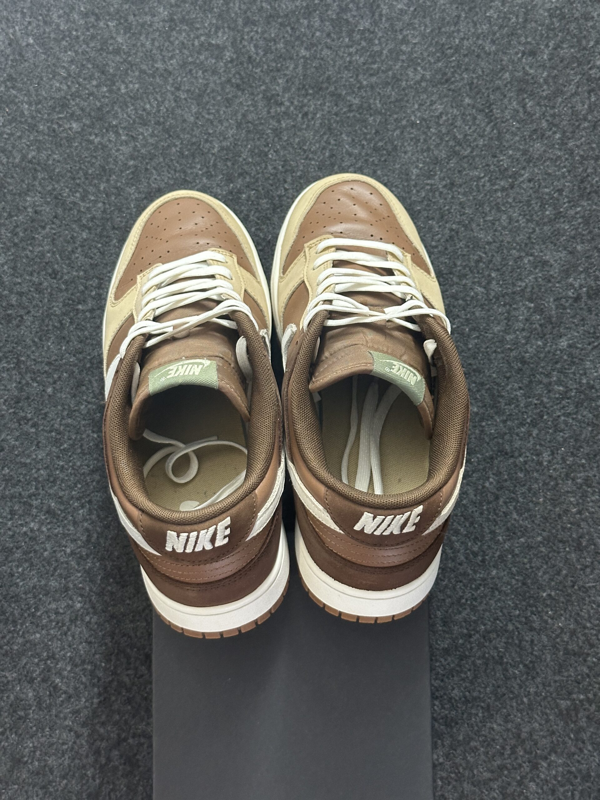Nike Dunk Low Light British Tan Cacao Wow HV1794-211 taglia EU 44 vista tallone