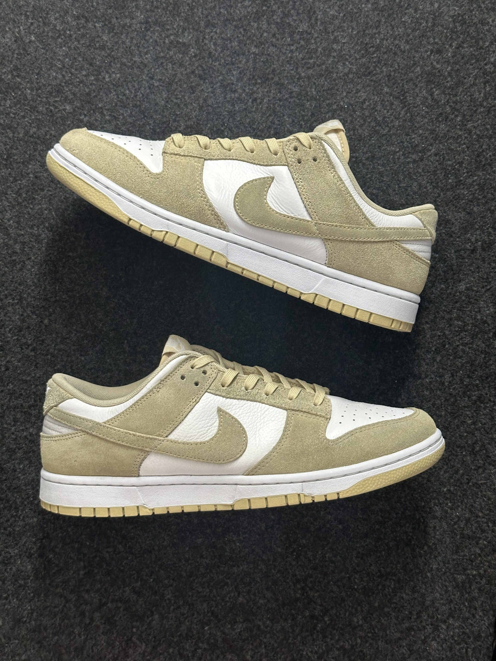 Nike Dunk Low SE Team Gold Suede FQ8249-102 taglia EU 45 vista principale