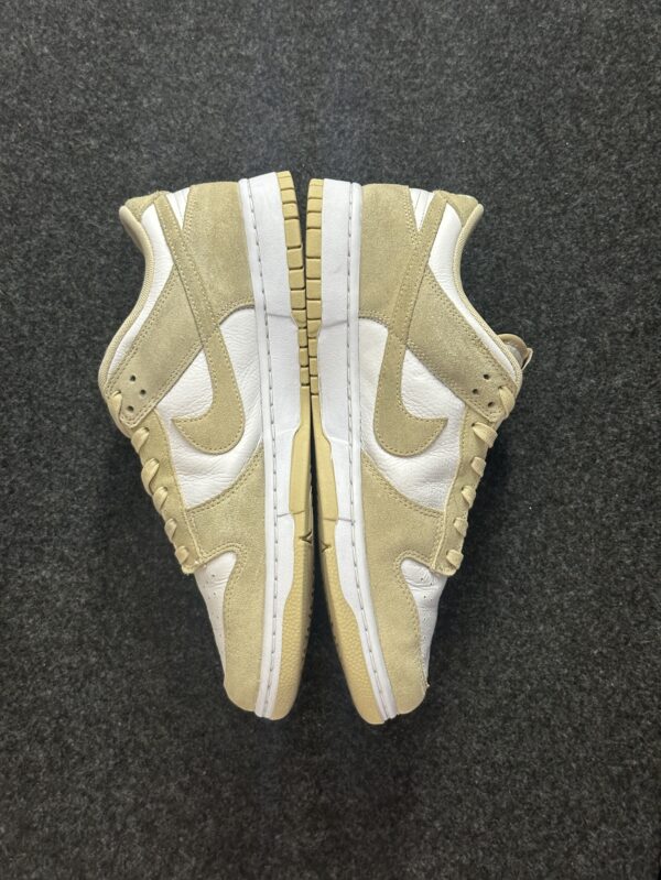 Nike Dunk Low SE Team Gold Suede FQ8249-102 taglia EU 45 vista interna