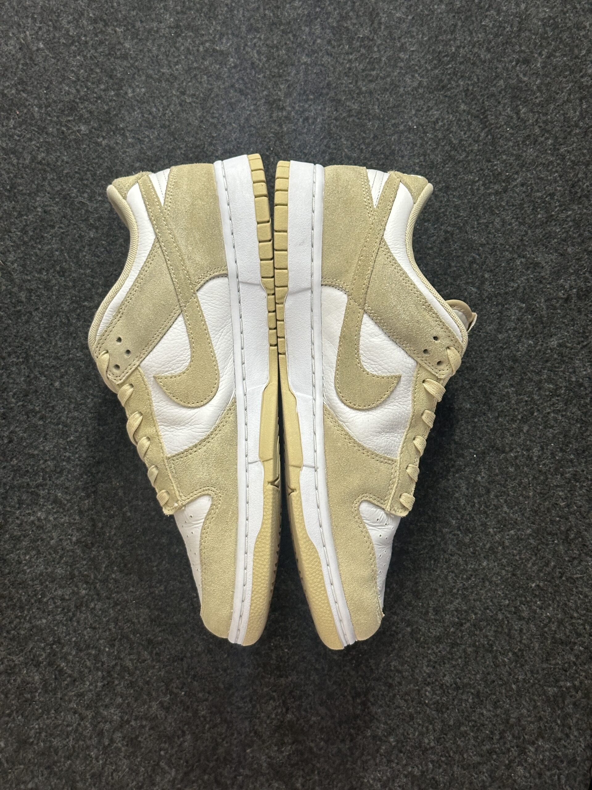 Nike Dunk Low SE Team Gold Suede FQ8249-102 taglia EU 45 vista interna